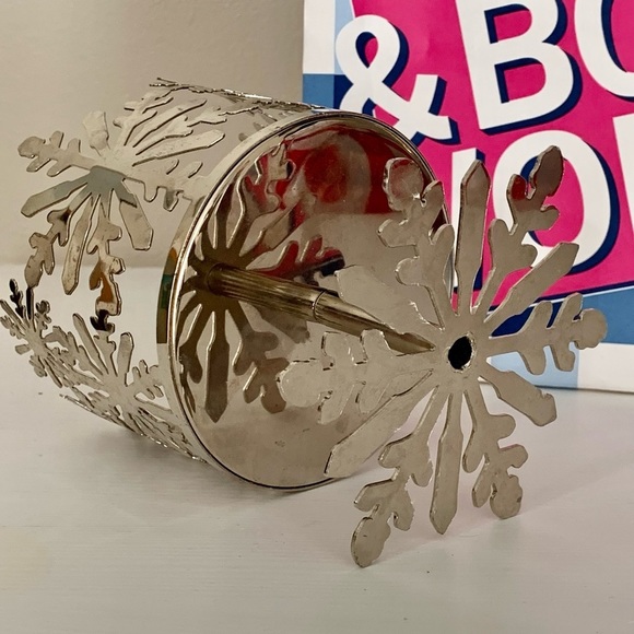 Bath and body works 3 wick candle holder. (Candle not included) - Picture 4 of 6